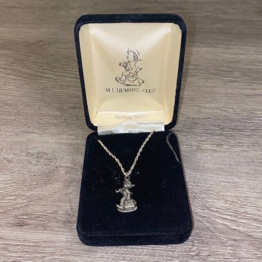 Vintage 1990 M.I. Hummel Club Sterling Silver Charm Pendant Necklace
